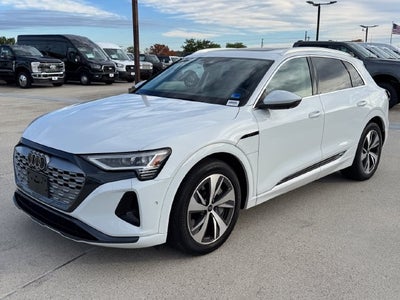 2024 Audi Q8 e-tron Premium Plus quattro