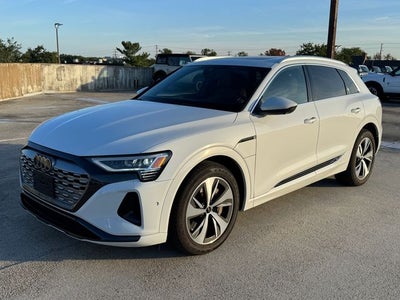 2024 Audi Q8 e-tron Premium Plus quattro