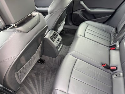 2023 Audi A4 45 S line Prestige quattro