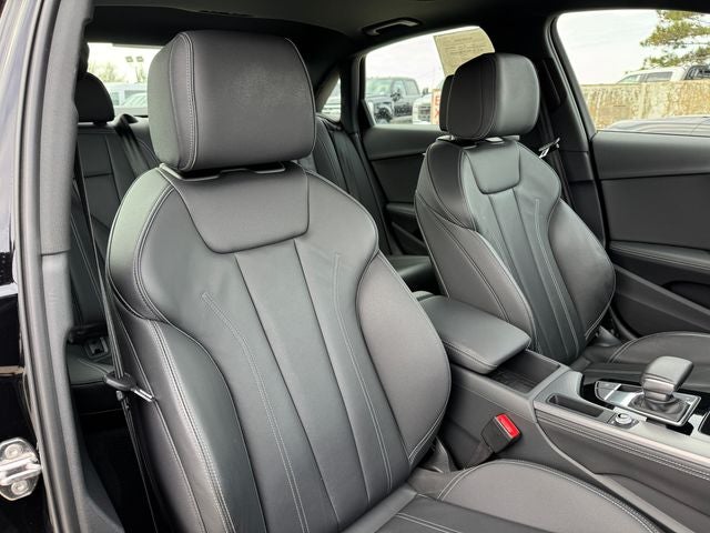 2023 Audi A4 45 S line Prestige quattro
