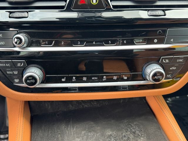 2023 BMW 5 Series 530e iPerformance | Moonroof | Navigation | M Sport Pkg.