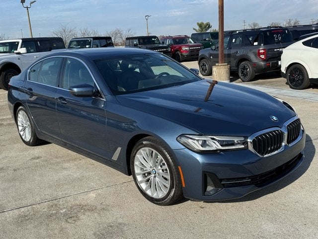 2023 BMW 5 Series 530i xDrive | Premium Pkg. | Moonroof | CarPlay