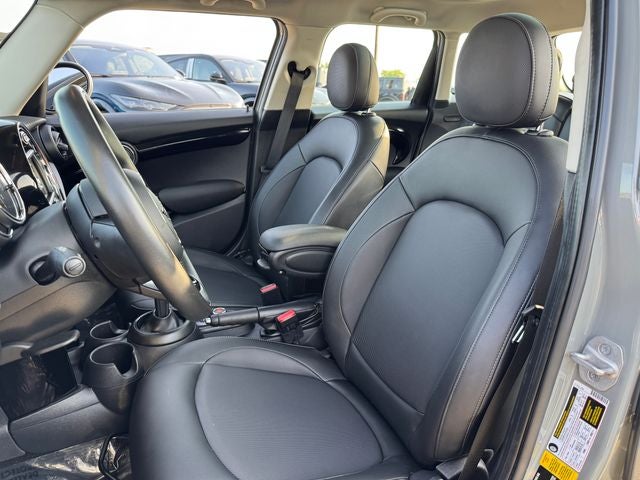 2021 MINI Cooper Signature | Pano Sunroof | Heated Seats | Led Headlights