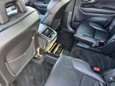 2020 Volvo XC90 T6 Momentum | Navigation | Pano Moonroof | AWD