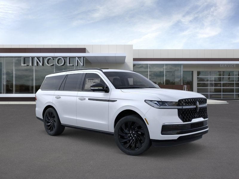 2026 Lincoln Navigator Reserve 4WD's photo