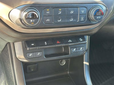 2022 GMC Canyon AT4 w/Cloth