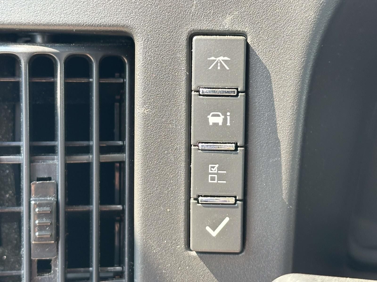 2025 GMC Savana 2500 Work Van