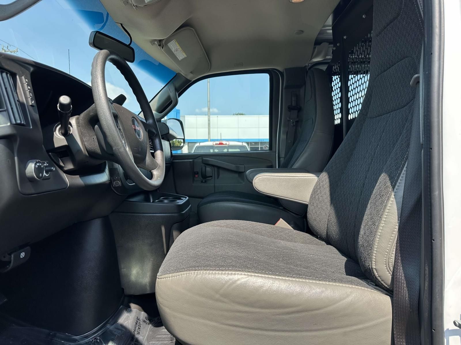 2025 GMC Savana 2500 Work Van