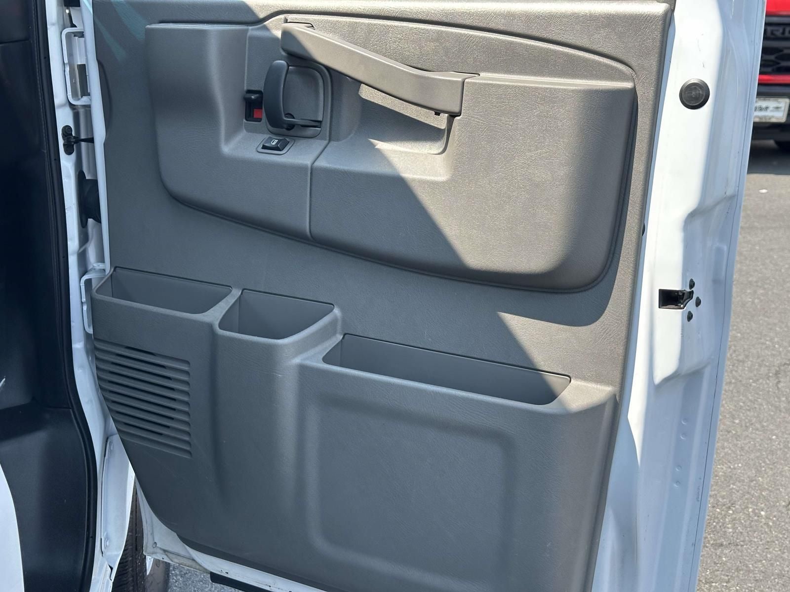 2025 GMC Savana 2500 Work Van