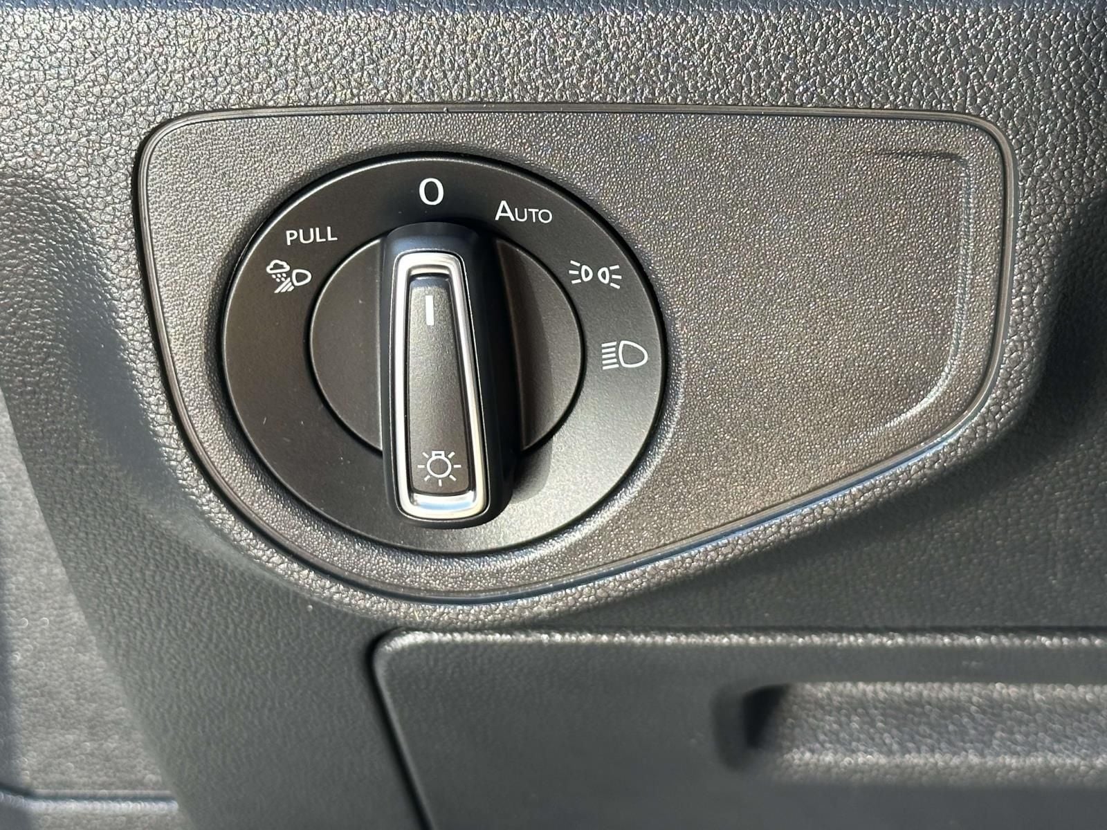 2022 Volkswagen Atlas 3.6L V6 SEL Premium R-Line