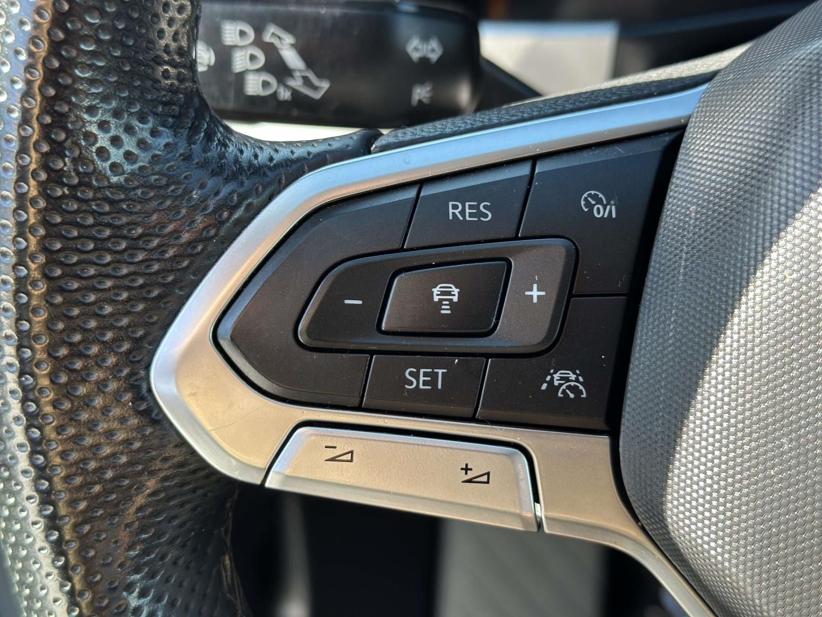 2022 Volkswagen Atlas 3.6L V6 SEL Premium R-Line