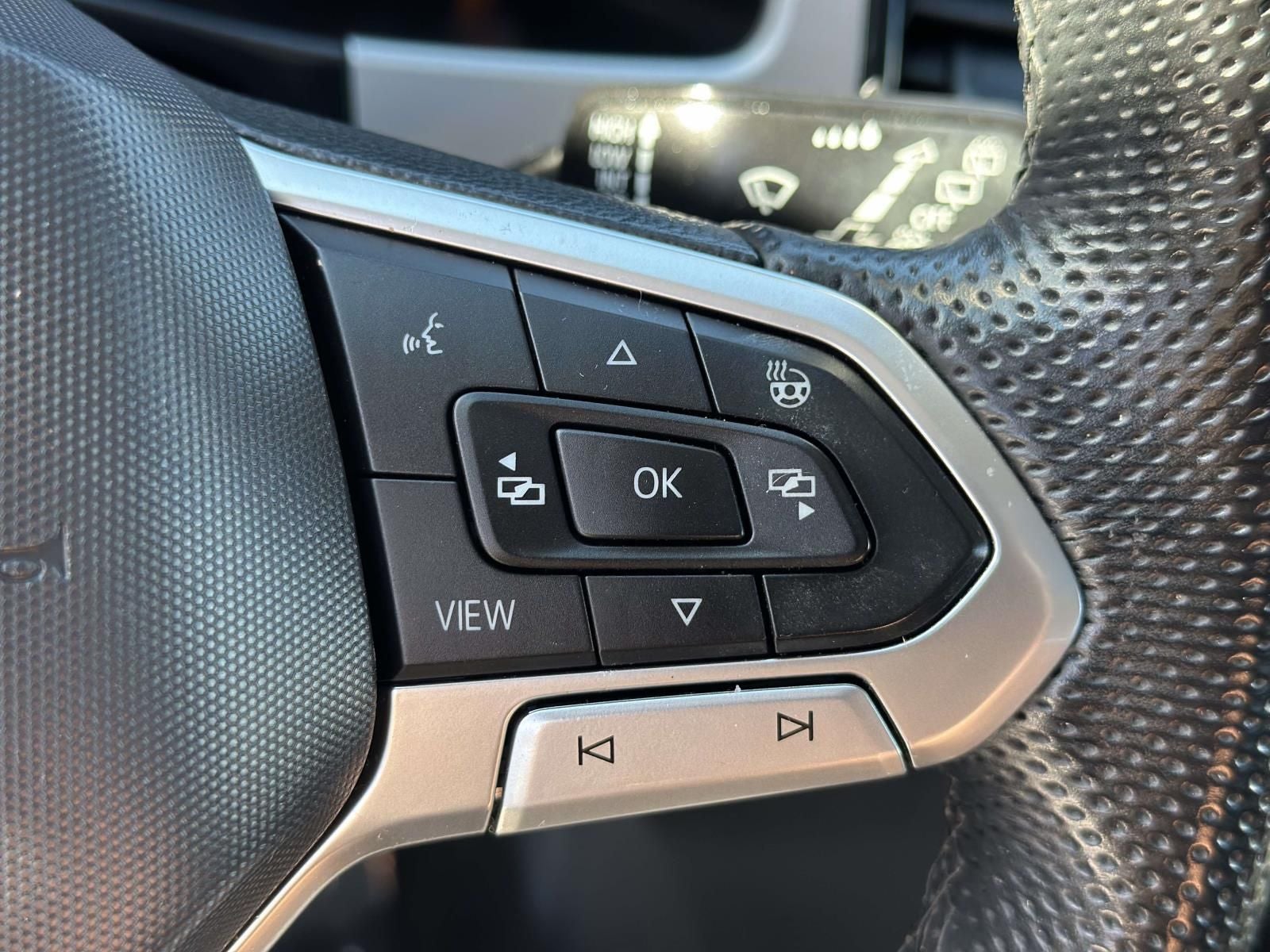 2022 Volkswagen Atlas 3.6L V6 SEL Premium R-Line