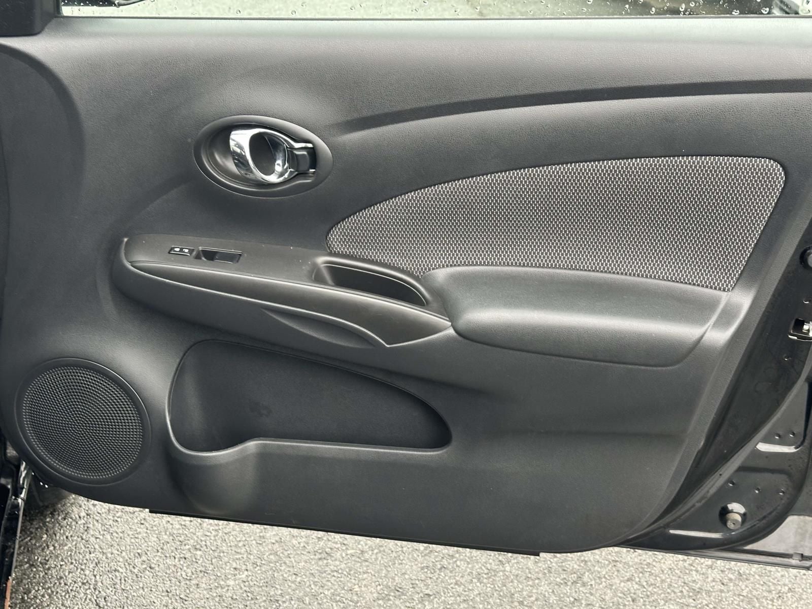 2016 Nissan Versa 1.6 SV