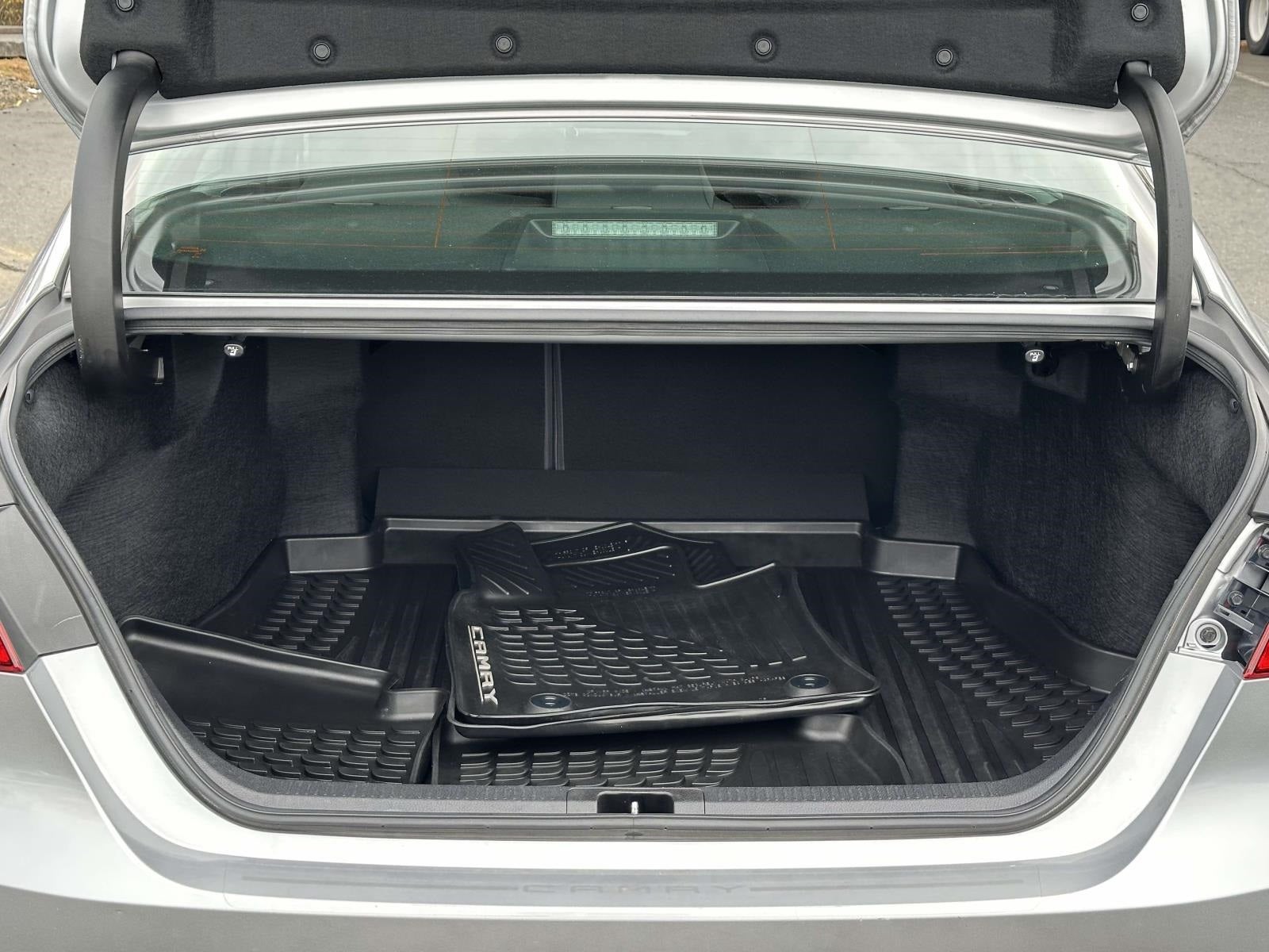 2019 Toyota Camry Hybrid LE