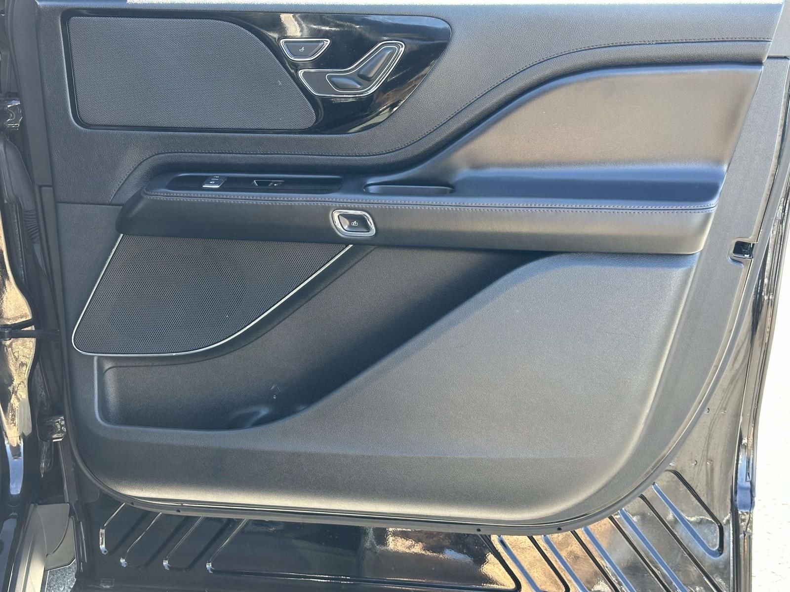 2023 Lincoln Aviator Standard