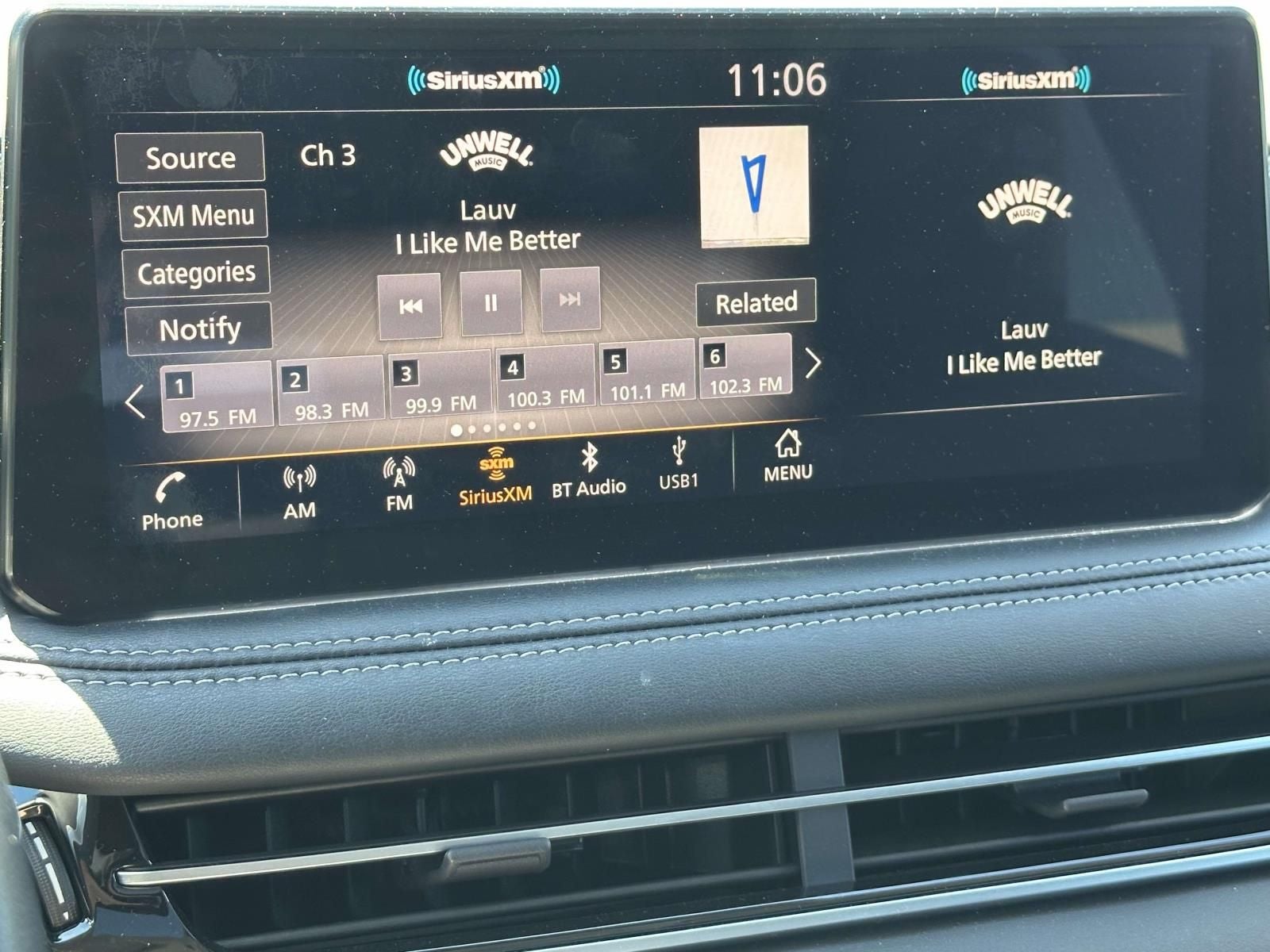 2023 INFINITI QX60 LUXE
