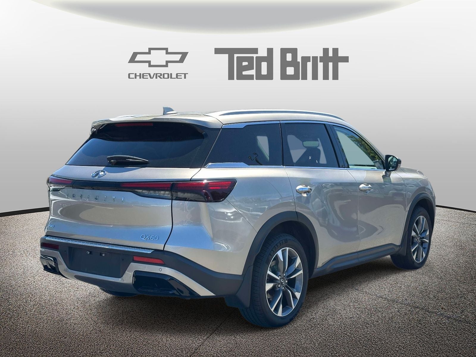 2023 INFINITI QX60 LUXE
