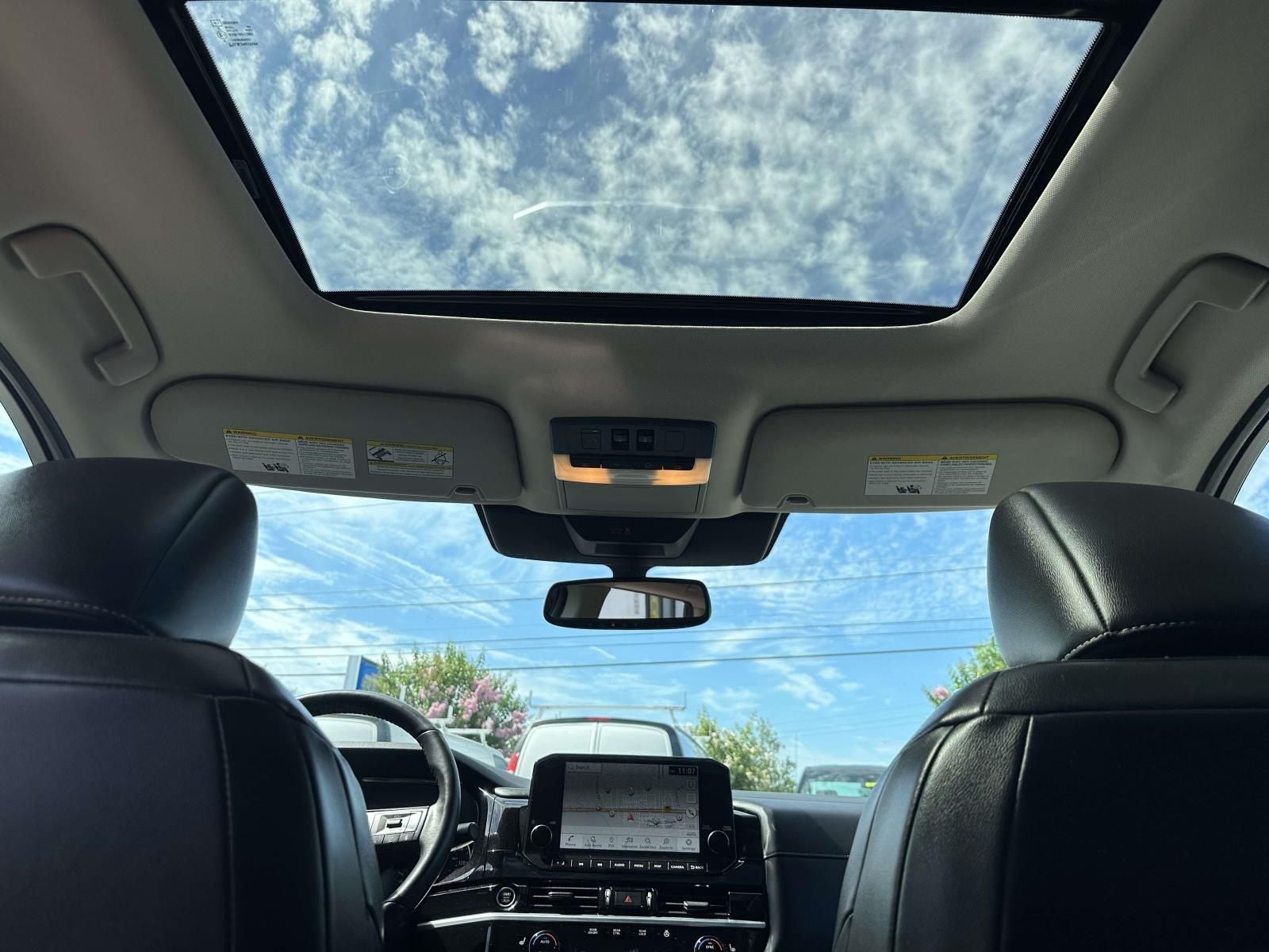 2022 Nissan Pathfinder SL