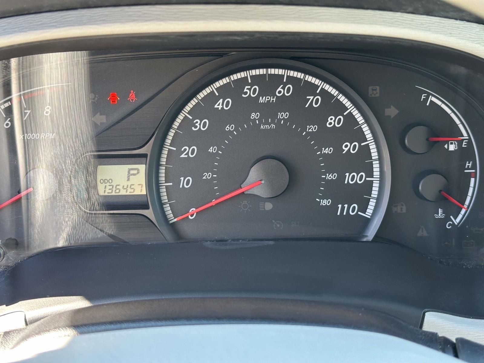 2013 Toyota Sienna LE 8 Passenger