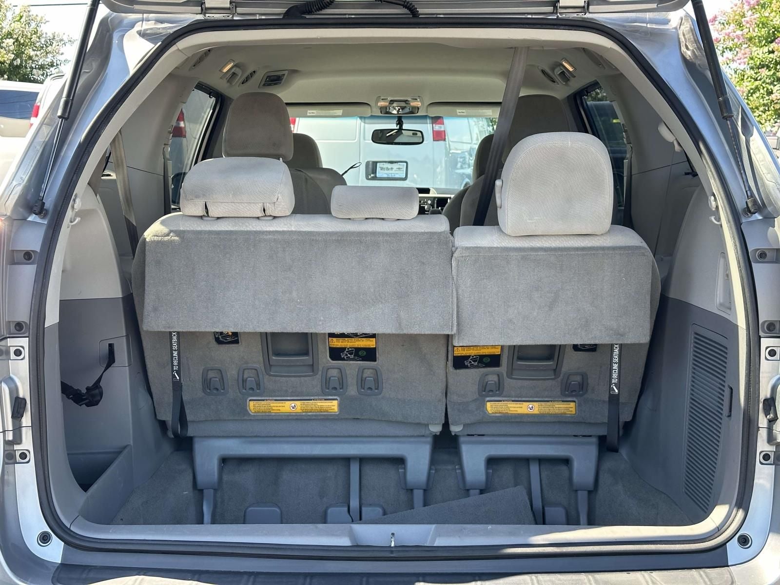 2013 Toyota Sienna LE 8 Passenger