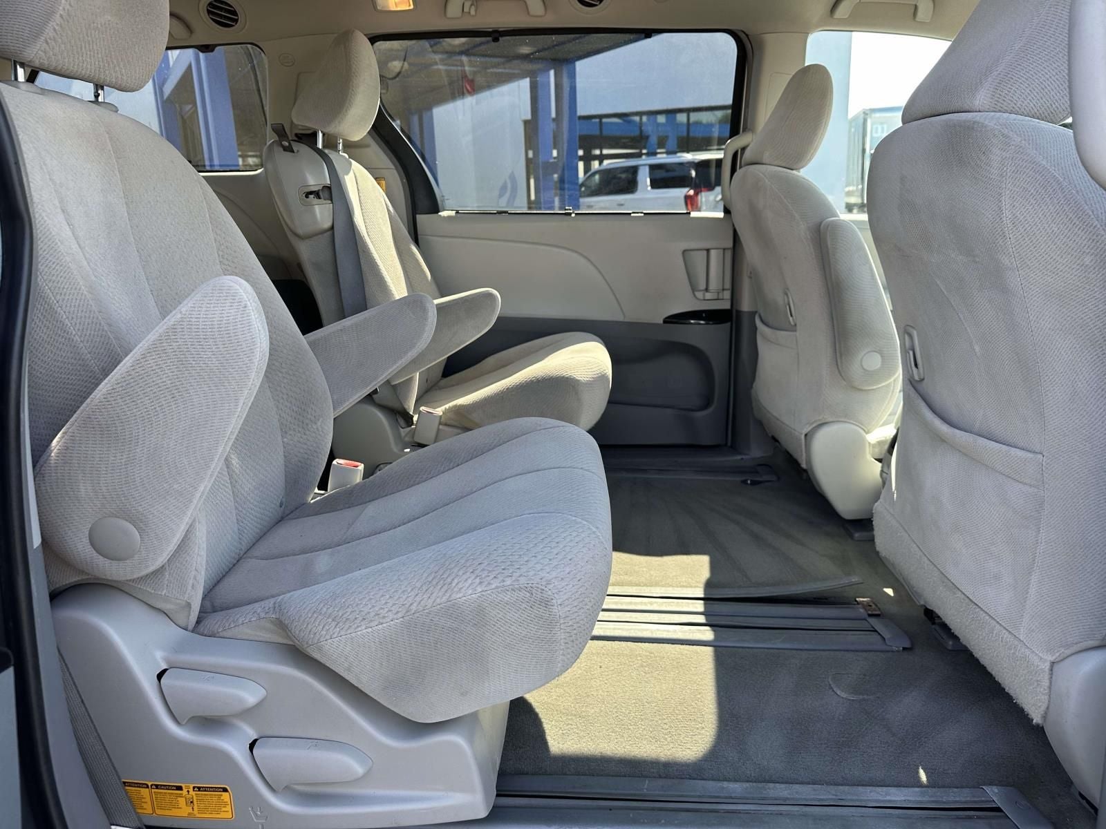 2013 Toyota Sienna LE 8 Passenger
