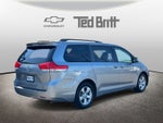 2013 Toyota Sienna LE 8 Passenger