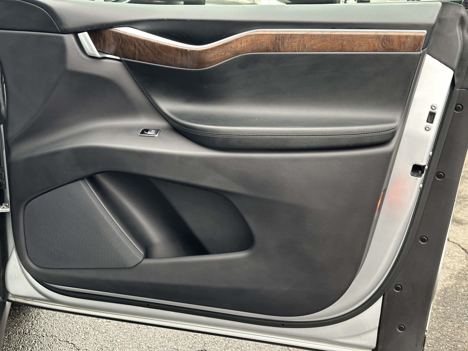 2016 Tesla Model X 75D