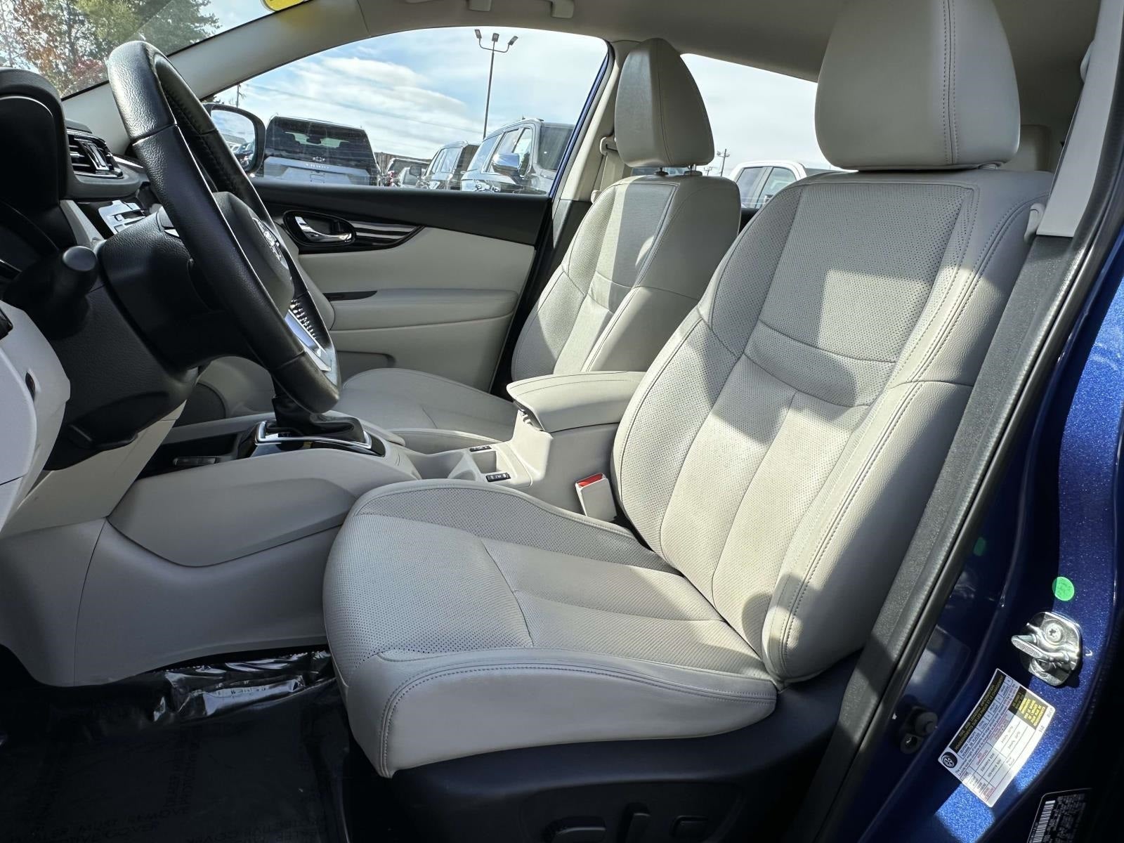 2022 Nissan Rogue Sport SL