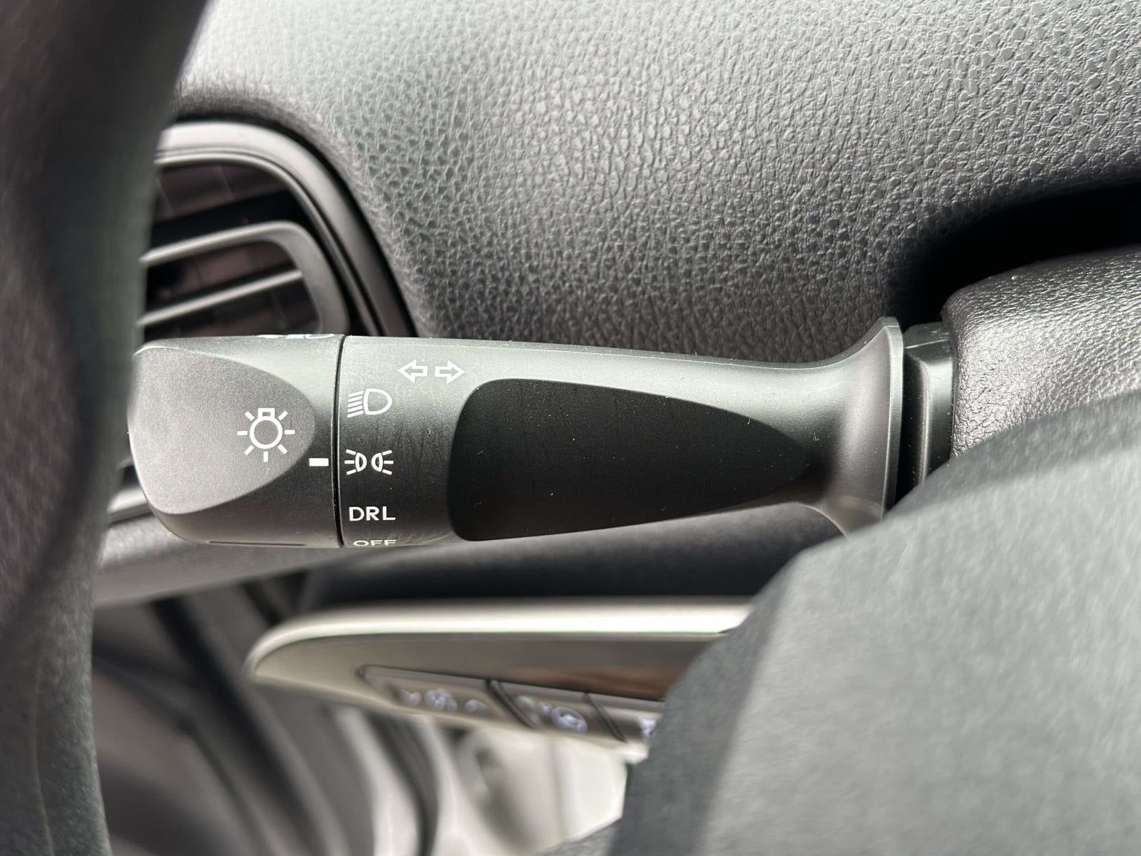 2022 Toyota Prius LE