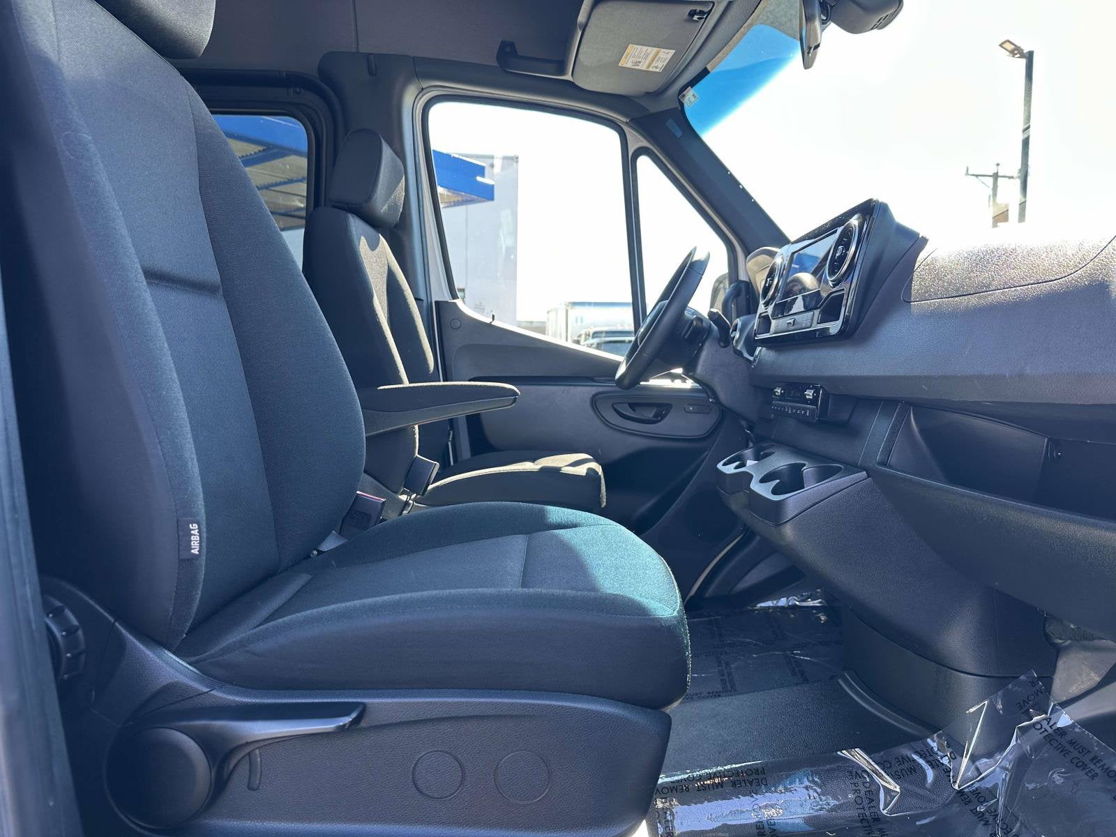 2025 Mercedes-Benz Sprinter 2500 Passenger 170 WB High Roof