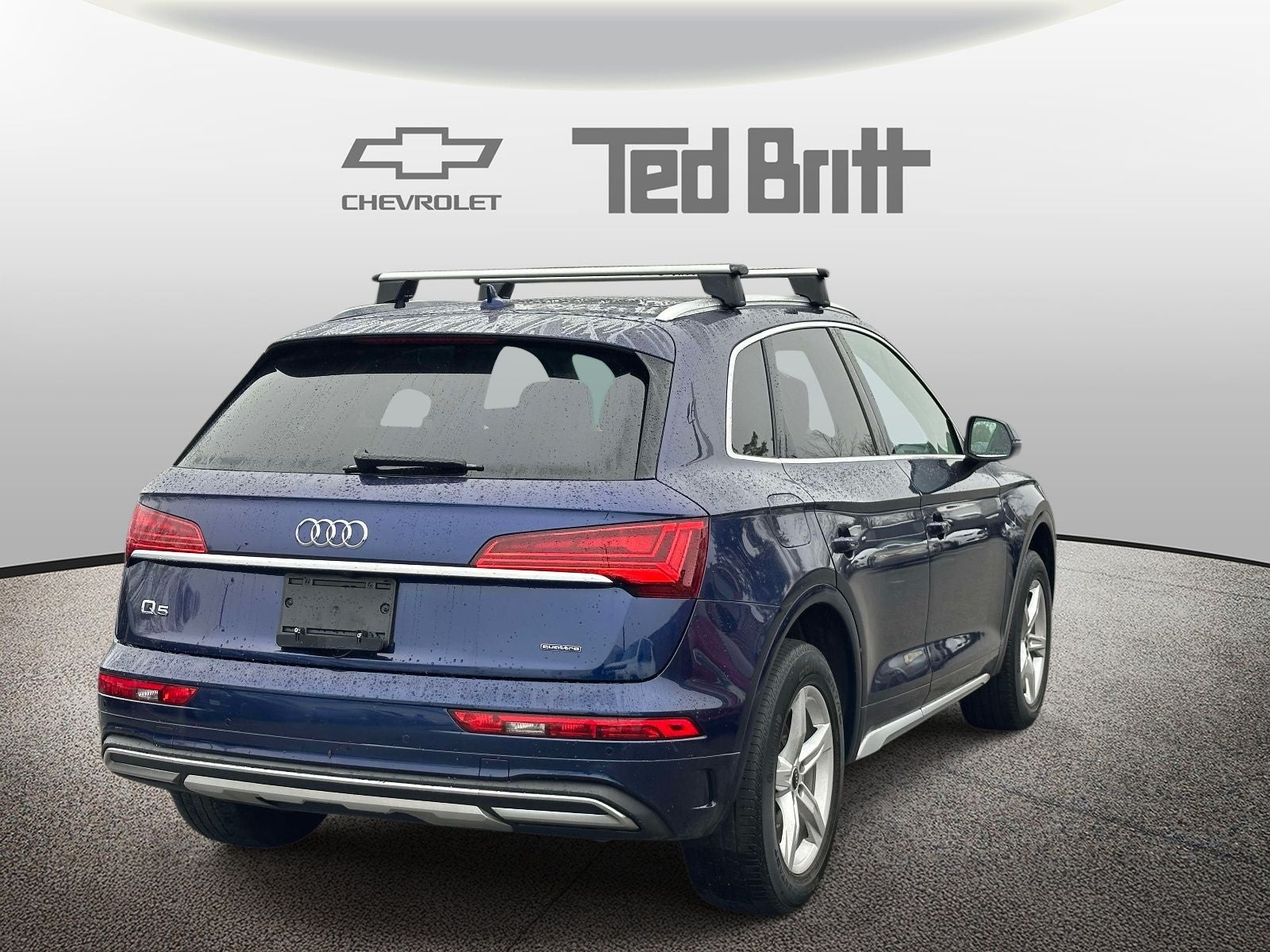 2022 Audi Q5 40 Premium quattro