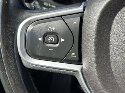 2018 Volvo XC60 T5 Momentum