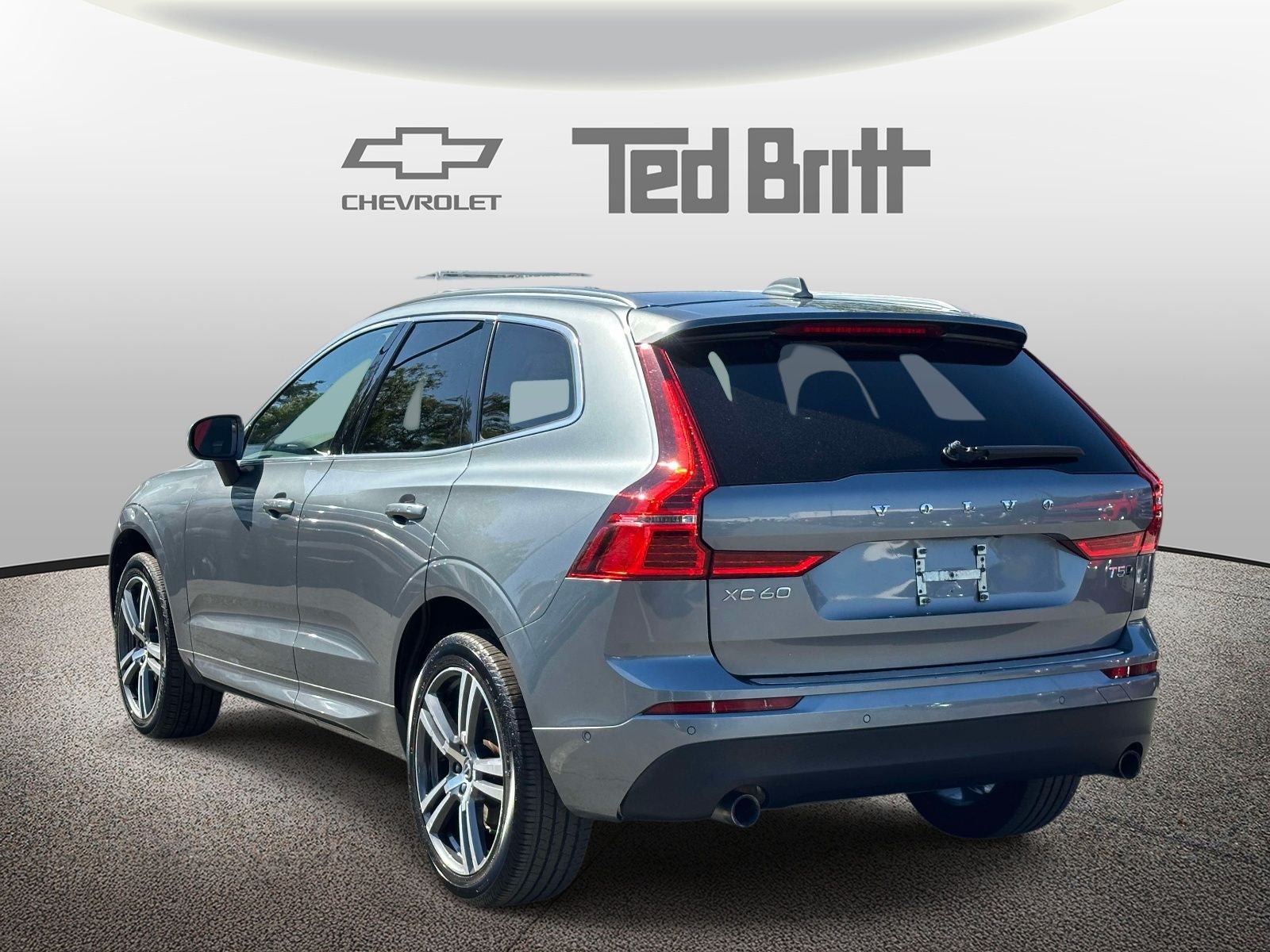 2018 Volvo XC60 T5 Momentum