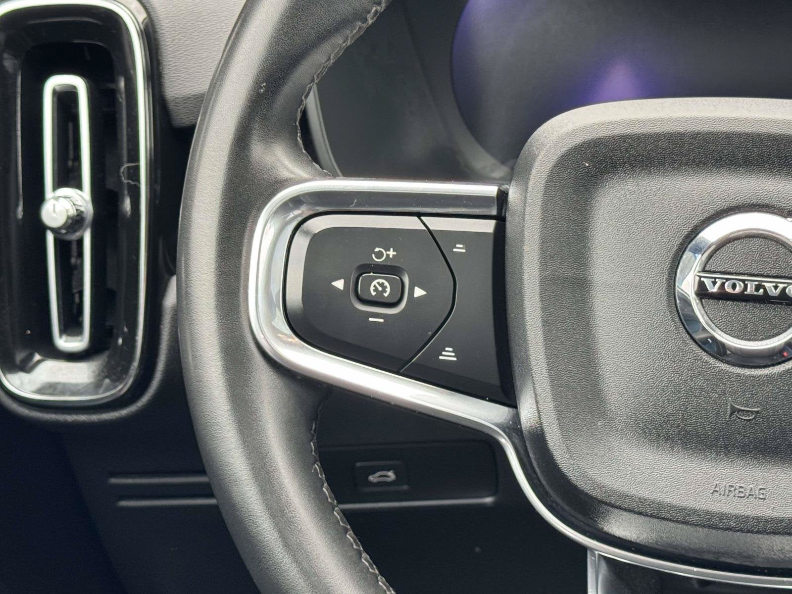 2023 Volvo XC40 Recharge Pure Electric Twin Plus