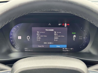 2023 Volvo XC40 Recharge Pure Electric Twin Plus