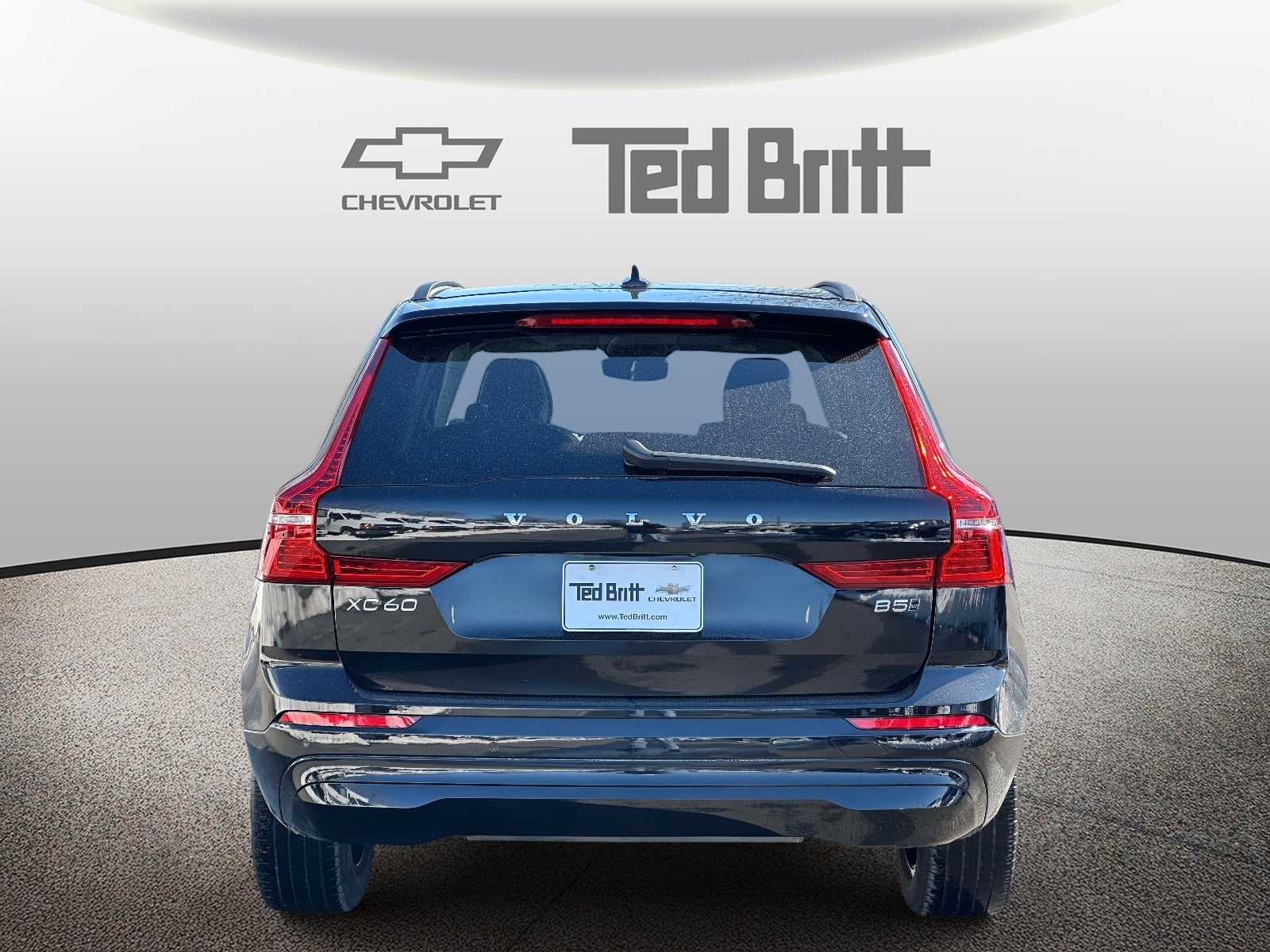 2022 Volvo XC60 B5 Momentum
