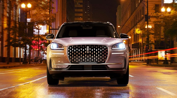 The striking grille of a 2024 Lincoln Corsair® SUV is shown. | Ted Britt Chantilly Lincoln in Chantilly VA