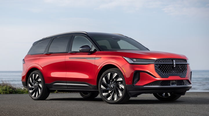 A 2024 Lincoln Nautilus® Reserve model is shown with the stylish available Jet Appearance Package. | Ted Britt Chantilly Lincoln in Chantilly VA