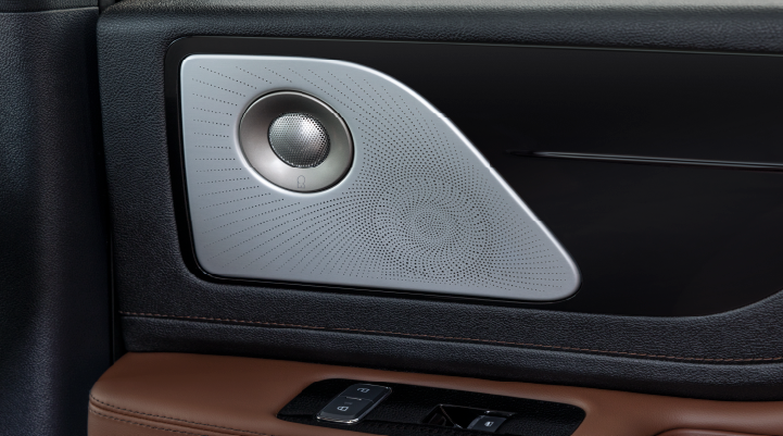 A close-up of a speaker located on the door’s interior is shown. | Ted Britt Chantilly Lincoln in Chantilly VA