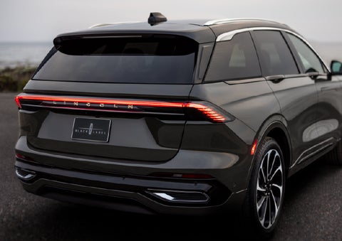 The rear of a 2025 Lincoln Black Label Nautilus® SUV displays full LED rear lighting. | Ted Britt Chantilly Lincoln in Chantilly VA