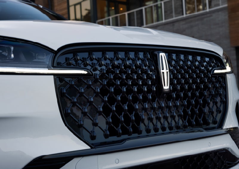 The front grille of a 2026 Lincoln Aviator® SUV is shown. | Ted Britt Chantilly Lincoln in Chantilly VA