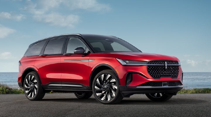 A 2026 Lincoln Nautilus® Reserve model is shown with the stylish available Jet Appearance Package. | Ted Britt Chantilly Lincoln in Chantilly VA