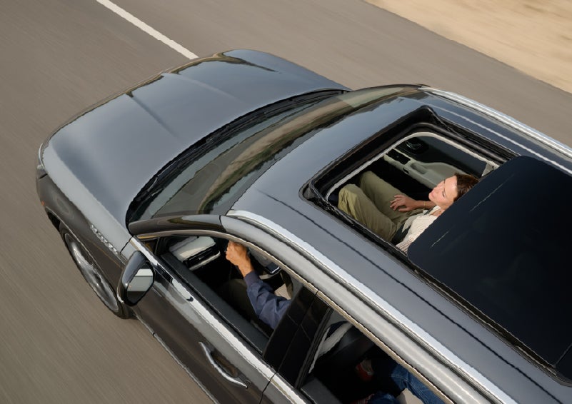 The available panoramic Vista Roof® of a 2027 Lincoln Aviator® SUV is open. | Ted Britt Chantilly Lincoln in Chantilly VA